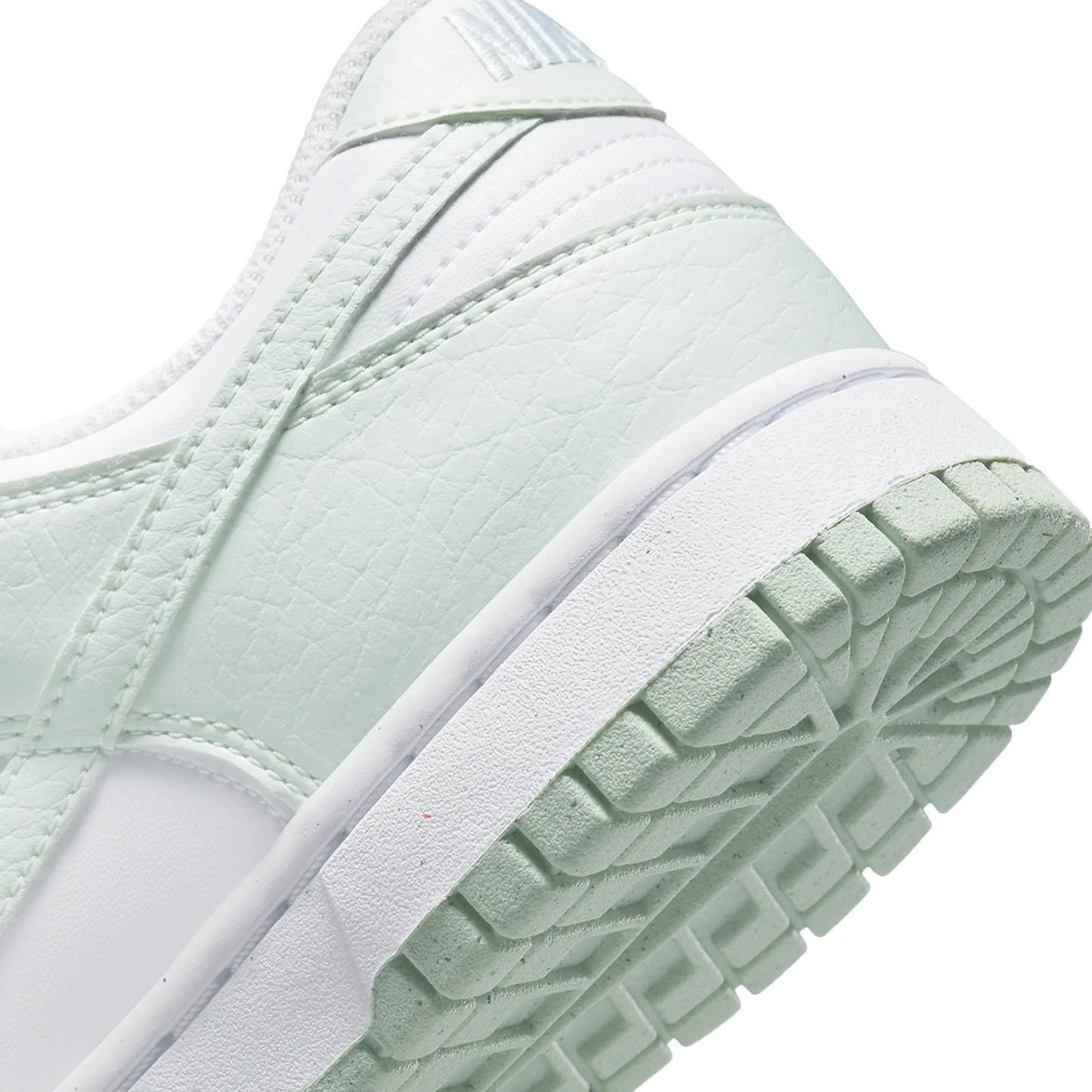 NIKE DUNK LOW NATURE WHITE MINT - Image 6