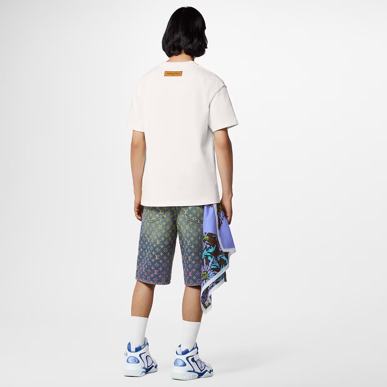 LV RAINBOW PRINT TEE - Image 3