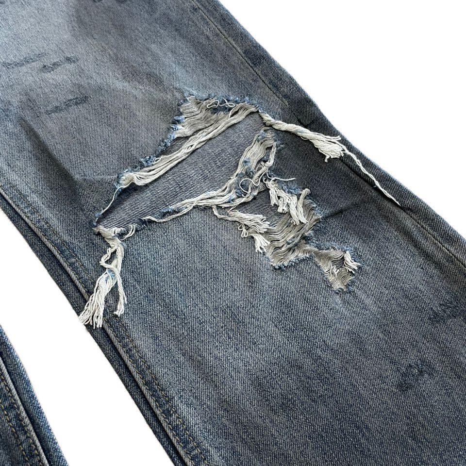 THE 3% DISTRESSED EXCLUSIVE JEANS - Image 4