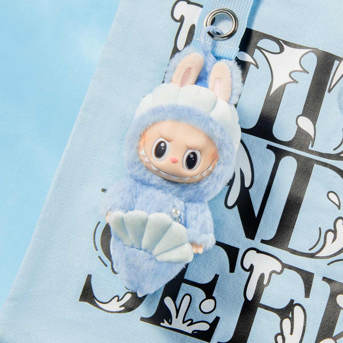 LABUBU HIDE AND SEEK SG EXCLUSIVE KEYCHAIN – PRE ORDER - Image 4