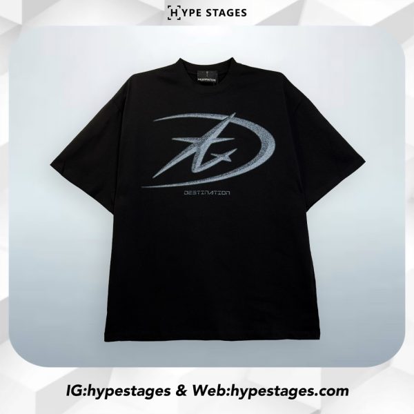 DESTINATION GLITTER FRONT LOGO TEE