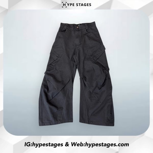 THE 3% CARGO POCKET WIDE FIT JEANS