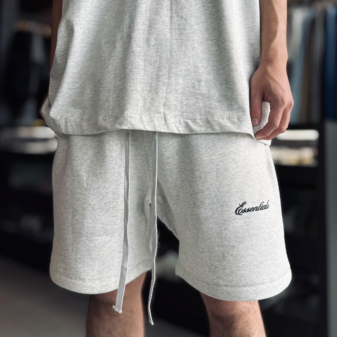 ESSENTIALS SIGNATURE CLASSIC SHORTS - Image 2
