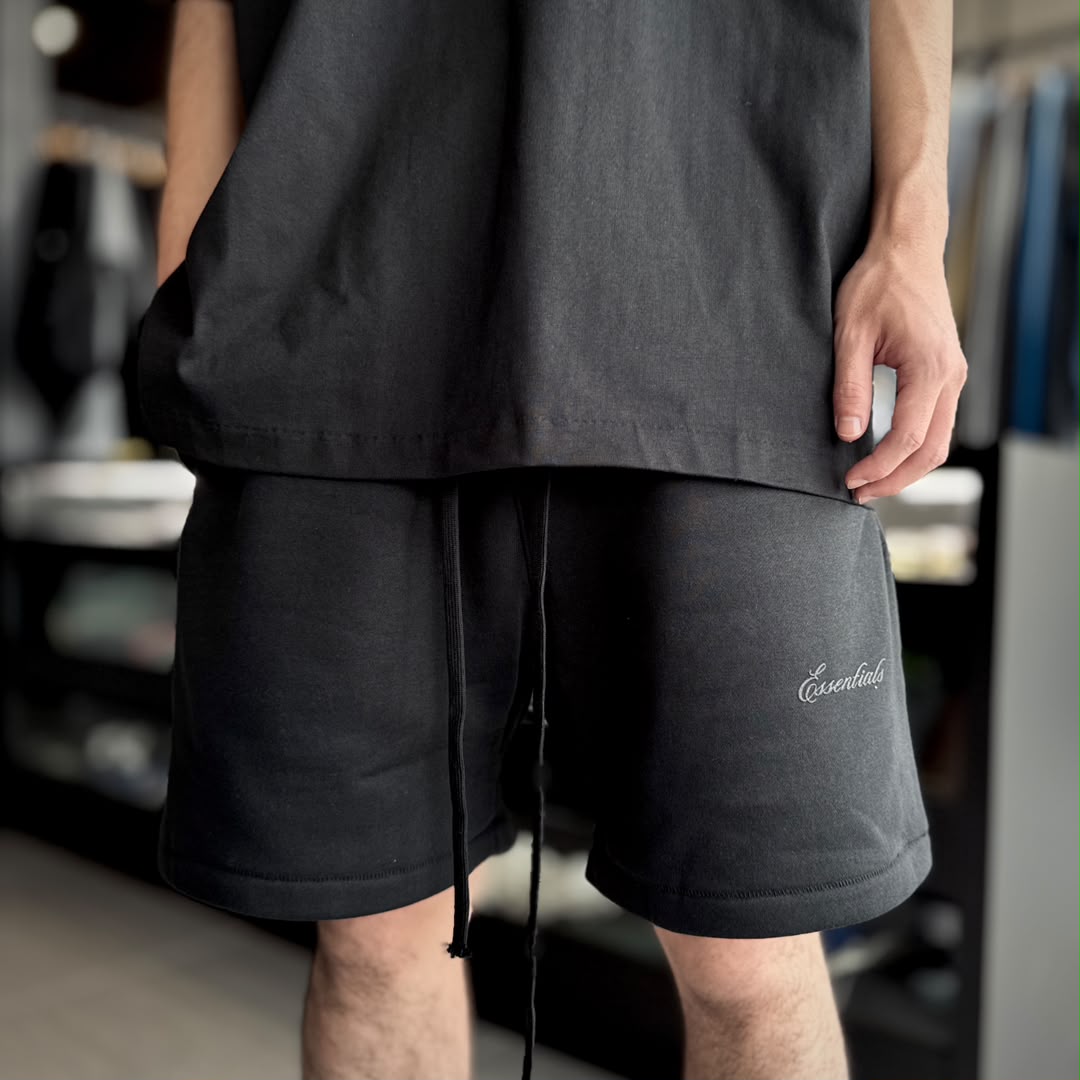ESSENTIALS SIGNATURE CLASSIC SHORTS - Image 4