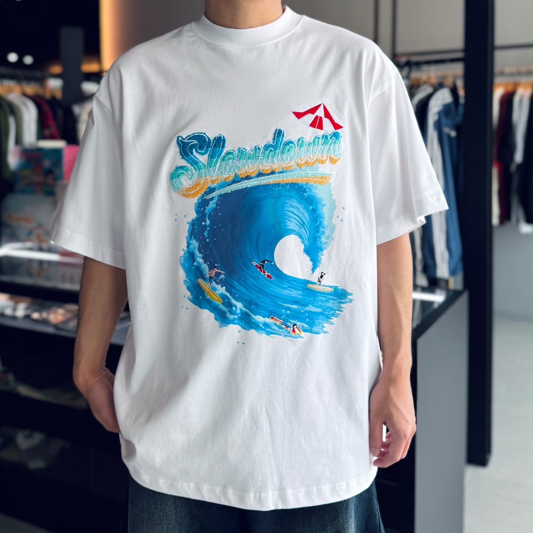 SLOWDOWN SEA SURFING TOWEL EMBROIDERY TEE - Image 4