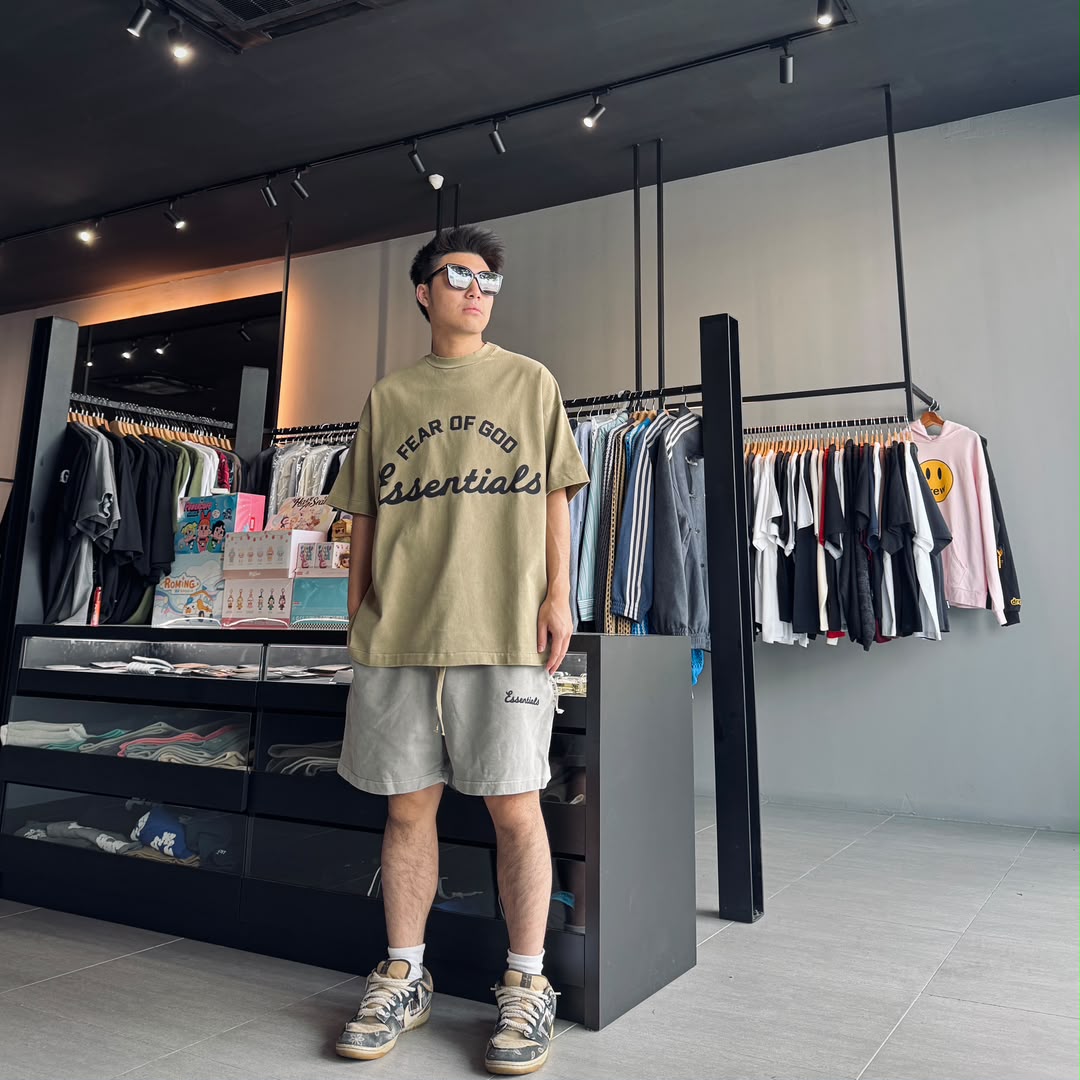 ESSENTIALS TRAINING 90S TEE - Image 6