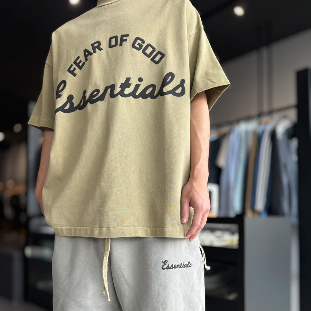 ESSENTIALS TRAINING 90S TEE - Image 7